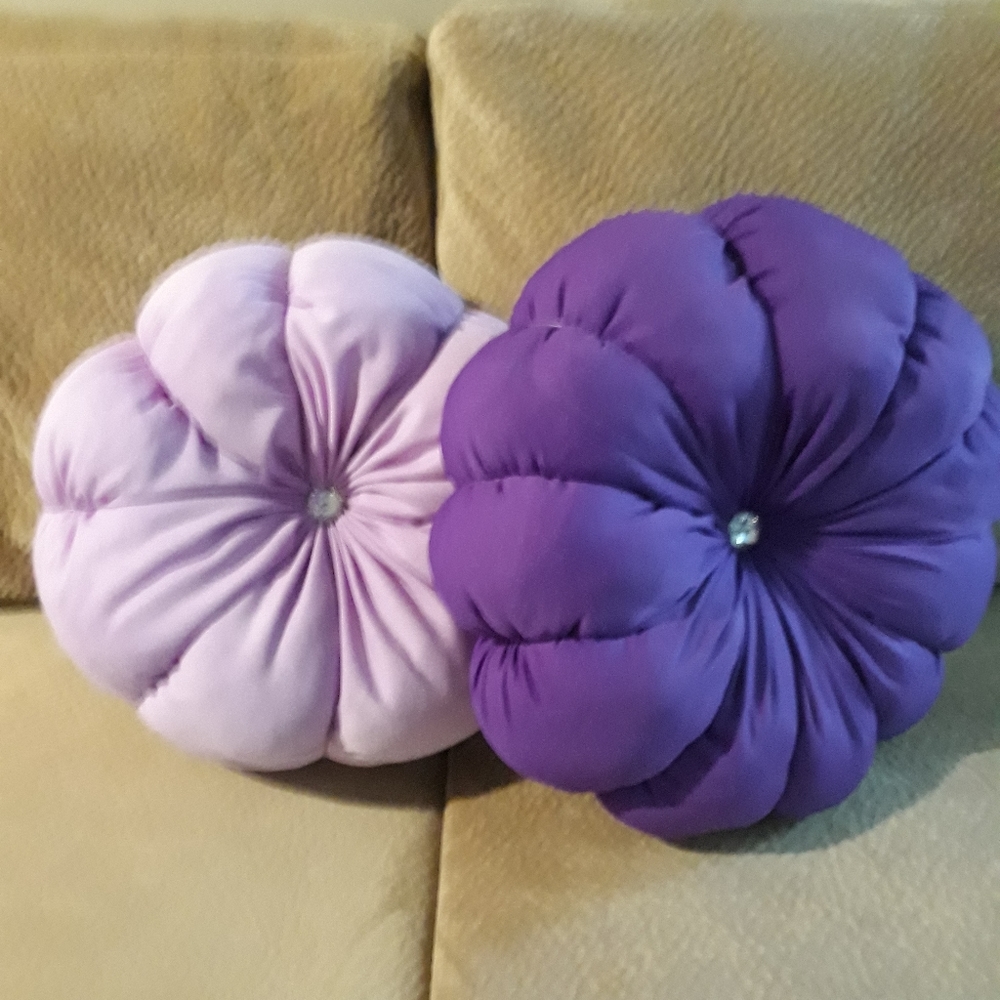 Sofa pillows